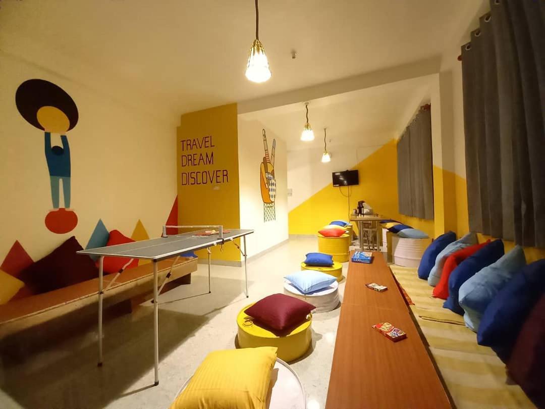 Nomads Hostel Tosh Extérieur photo