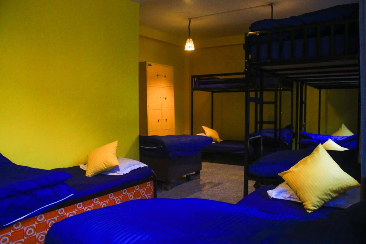 Nomads Hostel Tosh Extérieur photo