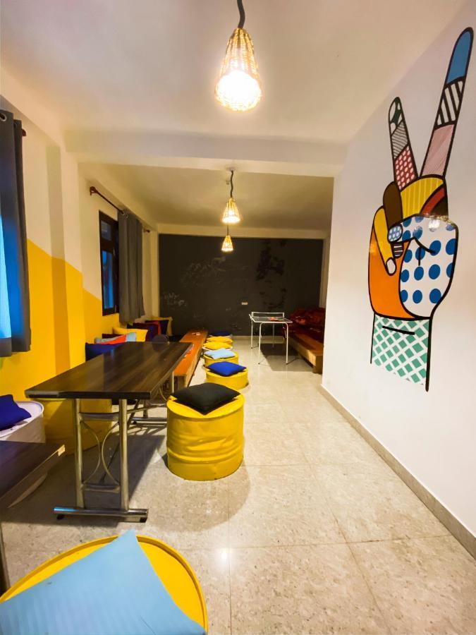 Nomads Hostel Tosh Extérieur photo